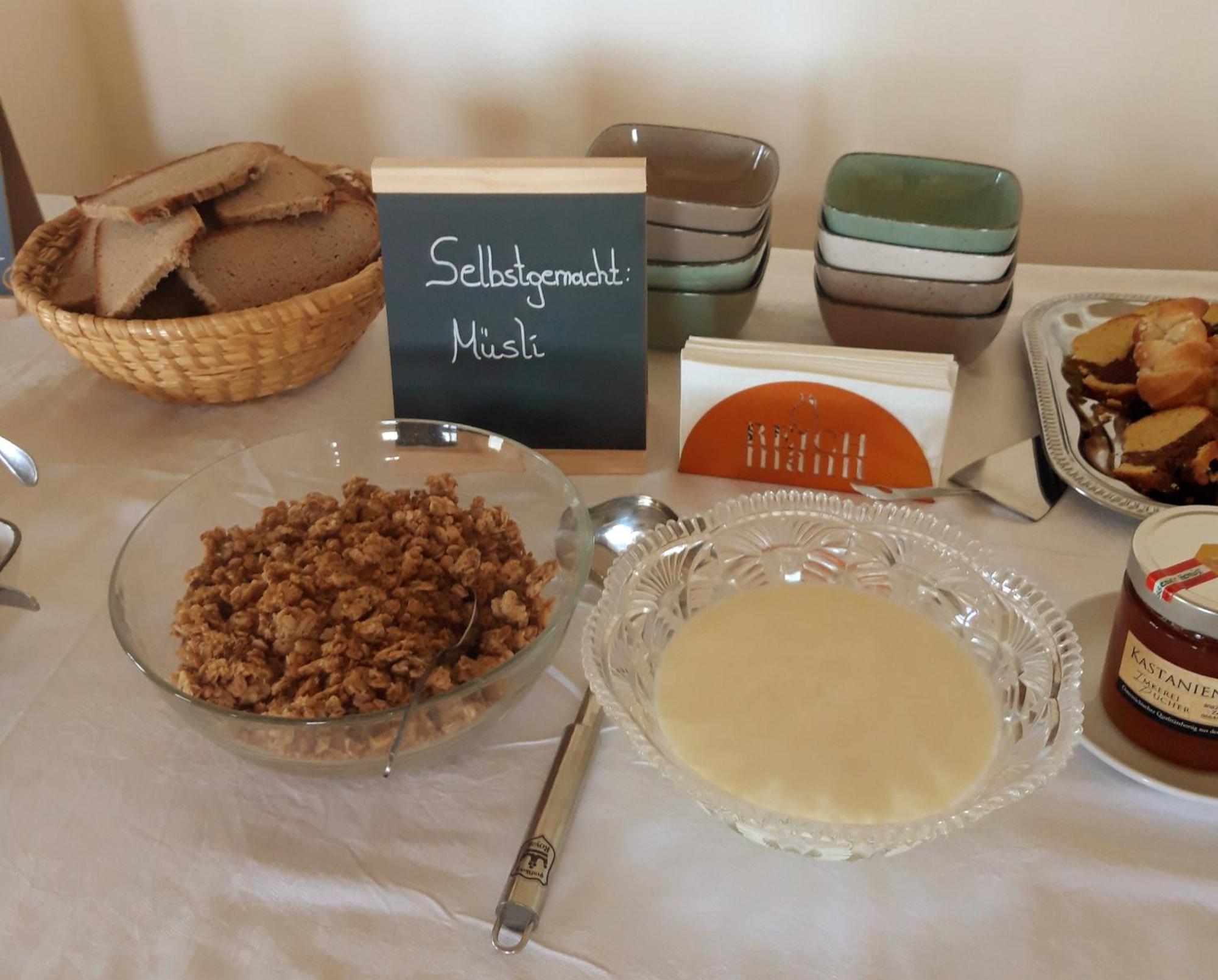 Weinhof Reichmann Bed & Breakfast Sankt Peter am Ottersbach Екстериор снимка